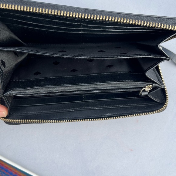 kate spade Penn Place Embossed Neda Wallet Excellent Condition Zip Around Wallet - Picture 7 of 7